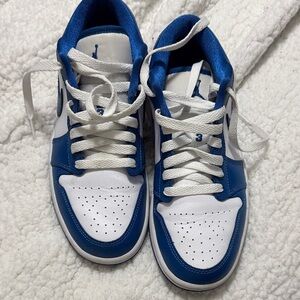Nike Blue and White Women's Sneakers